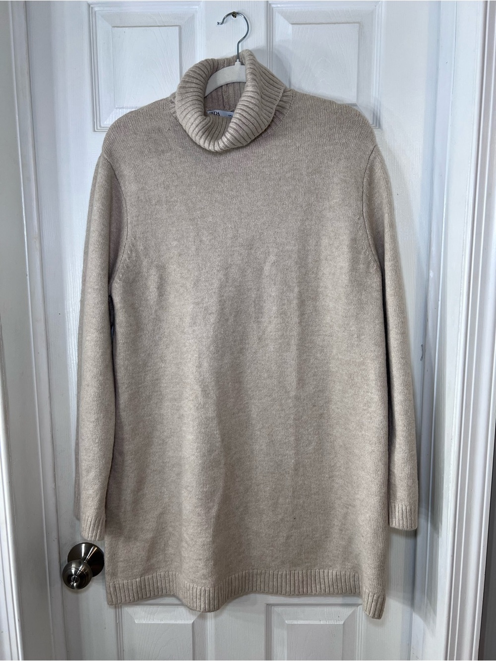 Zara Women’s knit Turtleneck Sweater Dress Beige Size 10 NWT.
